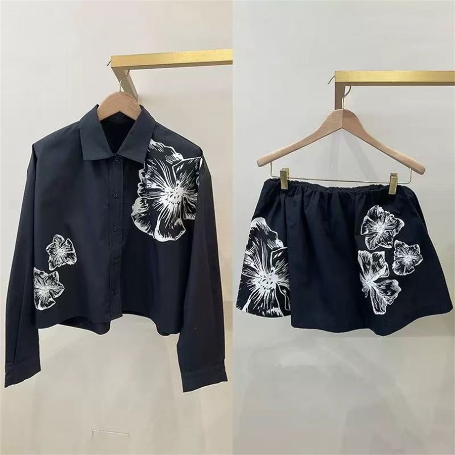 ロマンチックな白い花柄シャツとショートスカートセット春夏コッ - Korean Lifestyle のレビューと価格